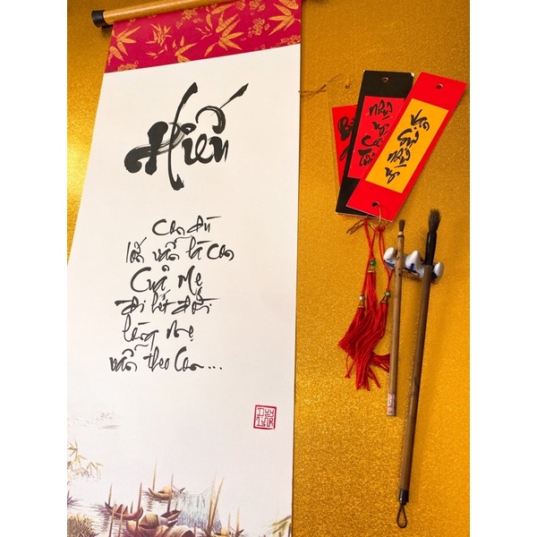 Tranh Thư Pháp Chữ “Hiếu” Tặng Kèm Móc Dính Tường