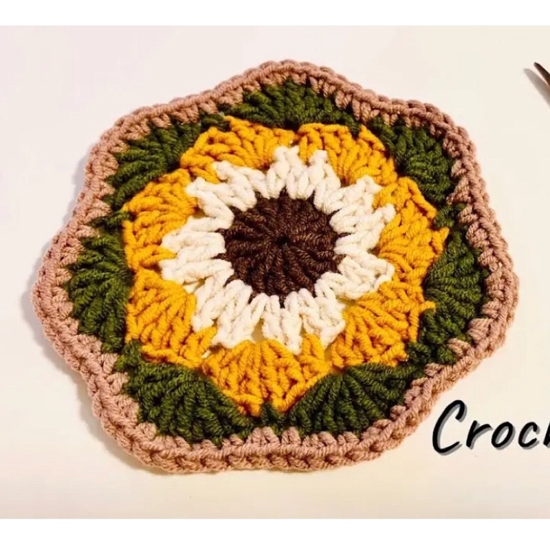 Lót ly handmade hoặc trang trí bàn