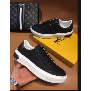 Giầy thể thao LV da đế cao 3,5cm đế khâu có bảo hành.