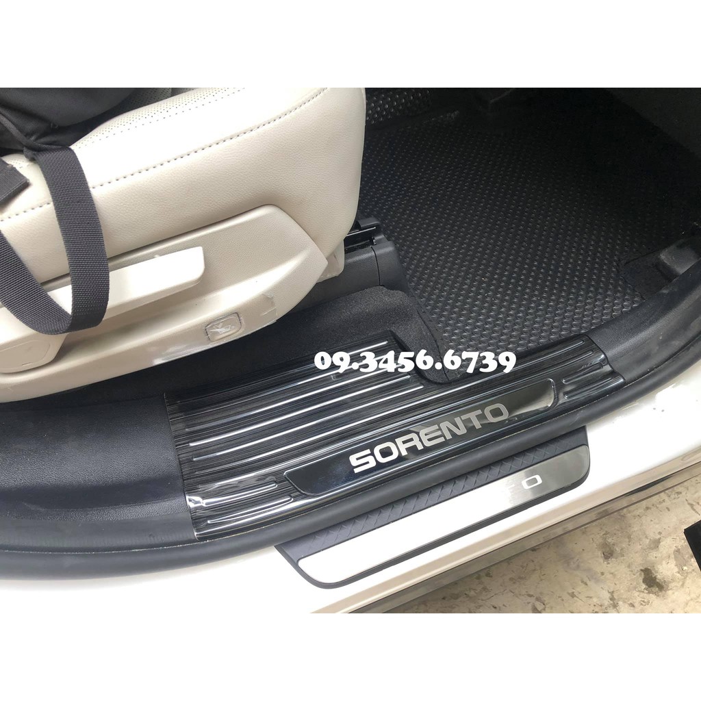 Ốp Bậc Trong KIA SORENTO 2021 - Hàng 3D Cao Cấp