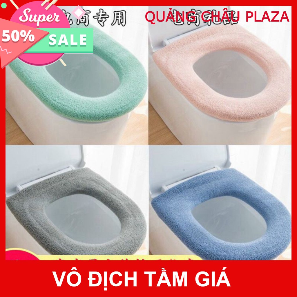 Lót bồn cầu cái mới xịn xò nhiều mầu sẵc giúp ấm áp vào mua đông xoá tan cái sợ lạnh khi đặt Đ.ít vào bồn cầu