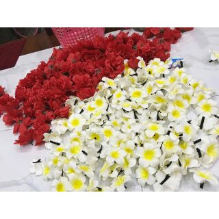 hoa Đại  cài tóc SẴN 2 bông