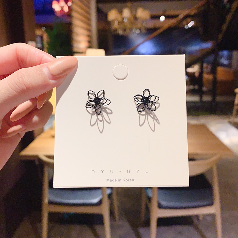 Đôi Khuyên Tai Dài Tua Rua Thời Trang Hàn Quốc Cho Nữ