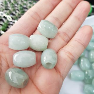 Lu thống phỉ thúy kèm dây đeo cổ
