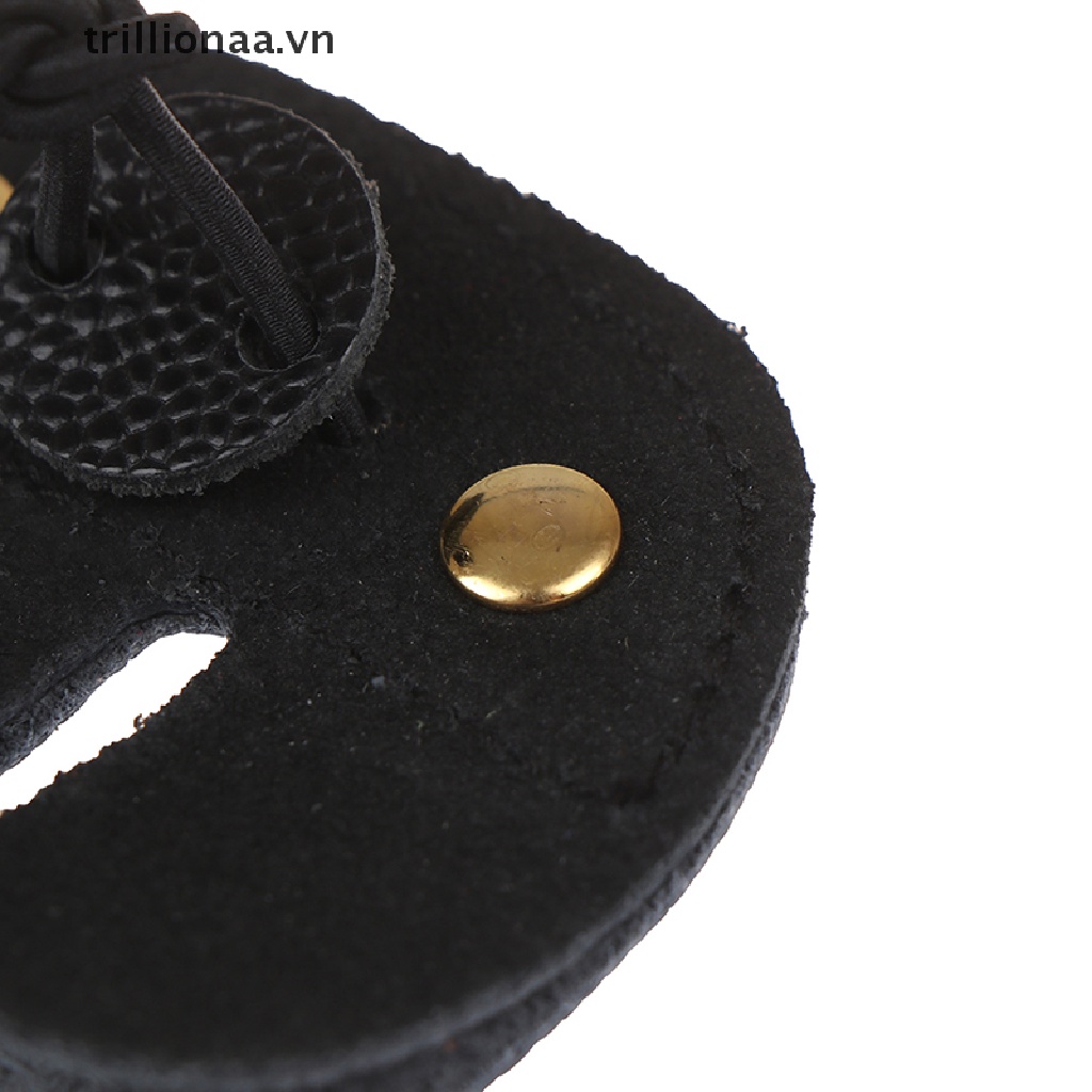 Đệm da bảo vệ ngón tay khi bắn cung