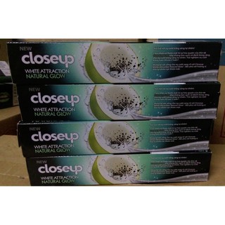 Kem Đánh Răng Close Up Dừa Than Hoạt Tính 230G