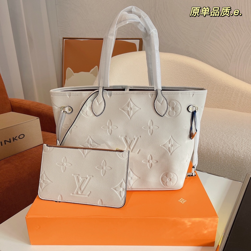 Túi Xách Da Louis Vuitton Phong Cách Thể Thao Sang Trọng Cho Nam Nữ