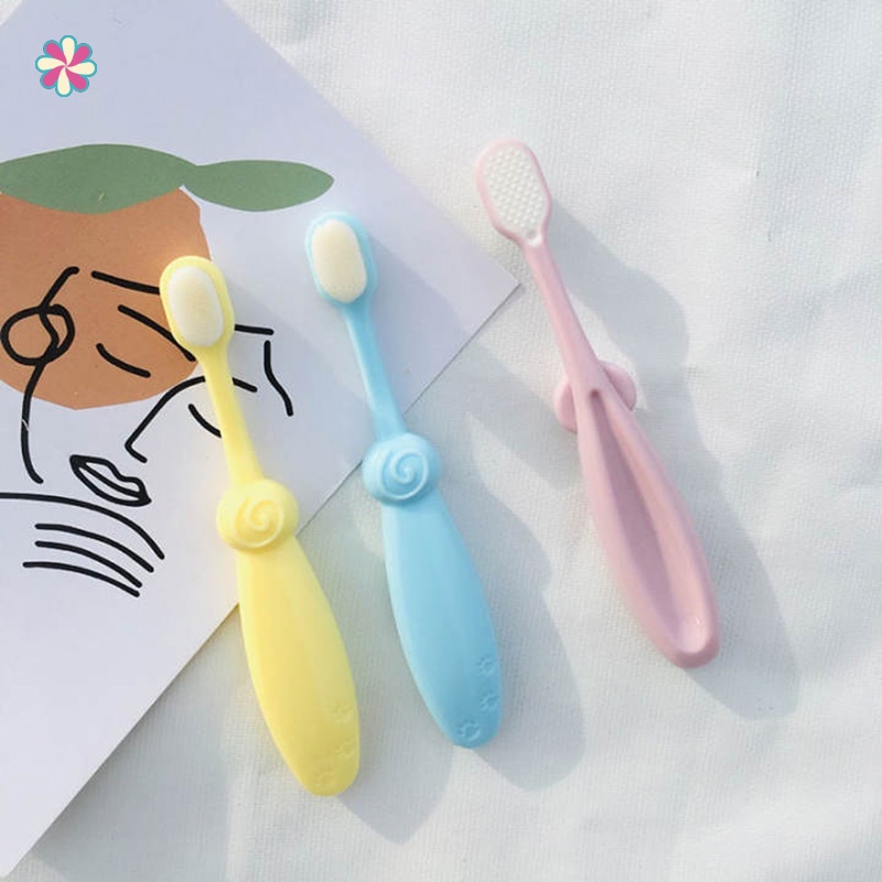 Bàn chải đánh răng lông mềm độc đáo dành cho bé 1-3 tuổi