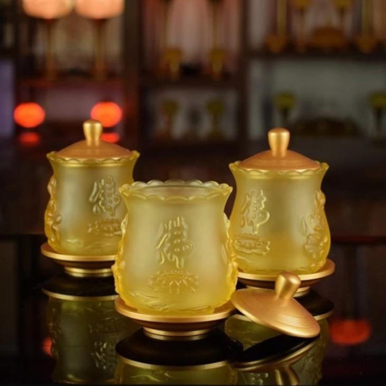 Chén Hà Vận Lưu Ly Chân Đồng Vàng In Hoa Sen Chữ Phật - Cỡ Đại