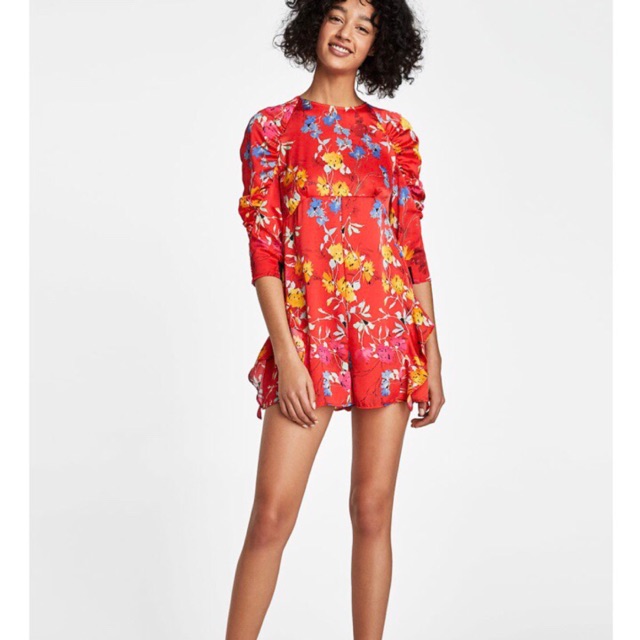 Jumsuit zara auth xs,s có sẵn