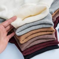 1 đôi 2 áo len cổ lọ màu đen AL14