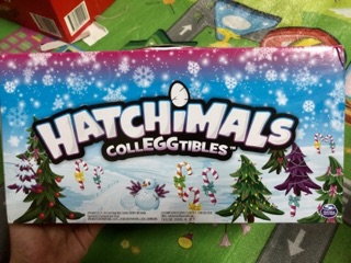 Trứng Hatchimal phiên bản Giáng Sinh (box)