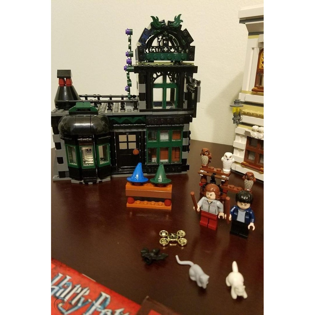 [HÀNG ĐẶT/ORDER] LEGO Harry Potter 10197 -Khu mua sắm của thế giới phù thủy