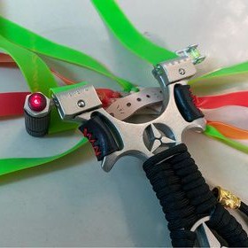 Ná Cao Su Mec Tặng Kèm Lazer Và Phụ Kiện