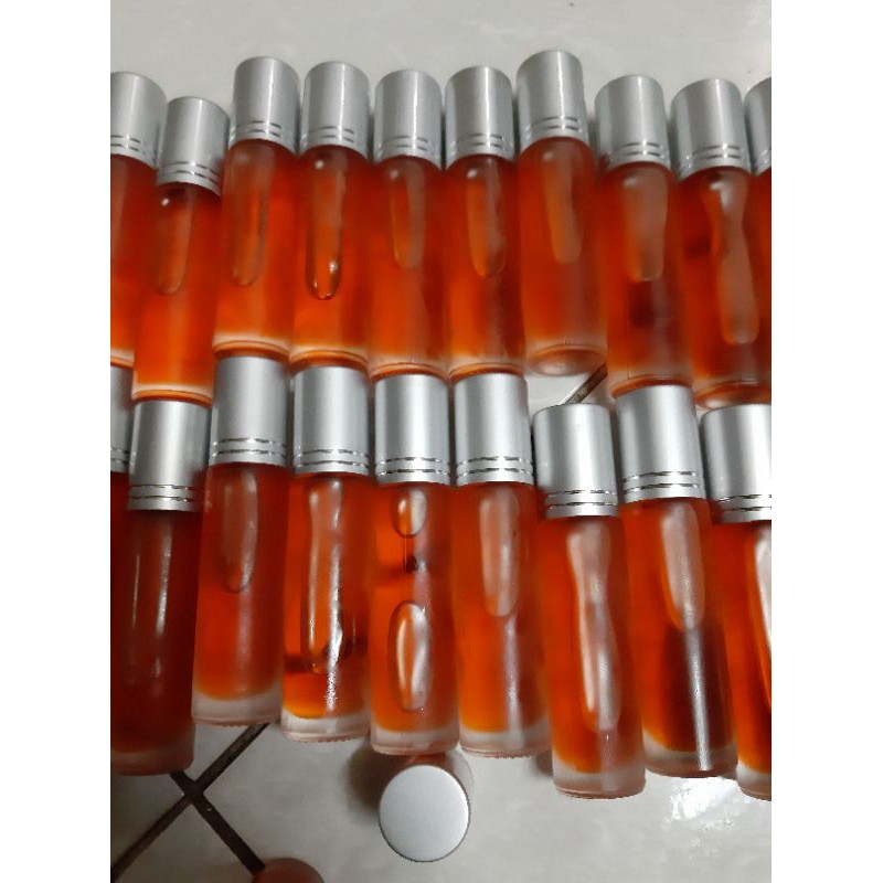 Dưỡng môi tinh dầu gấc thủ công