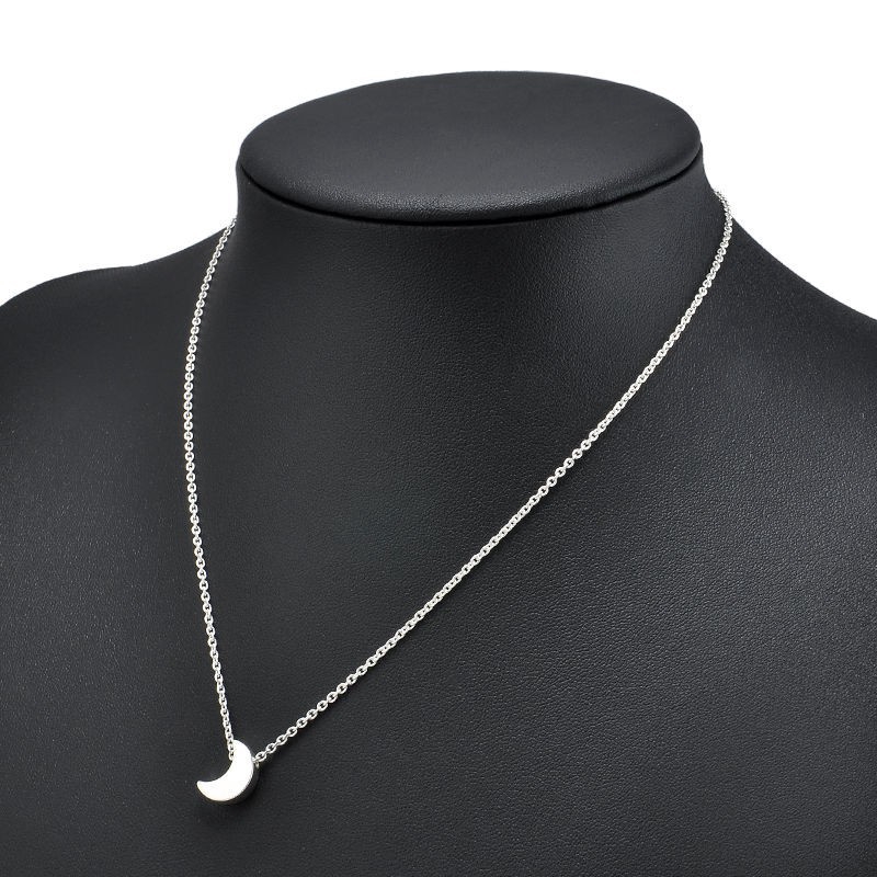 Fashion Exquisite Star Moon Pendant Short Clavicle Chain Necklace Girl Jewelry Gift