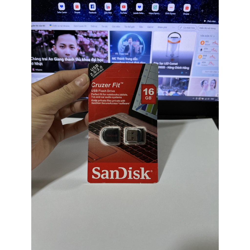 USB 2.0 SanDisk Cruzer Fit mini 8GB - 16GB