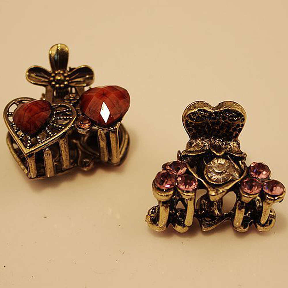 Kẹp Tóc Hình Bướm Màu Sắc Ngẫu Nhiên Cho Nữ