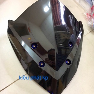 Mão winner x kèm ốc titan thái
