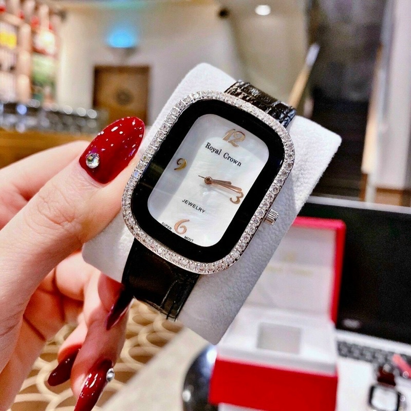 Đồng hồ nữ ROYAL CROW dây da mặt đính đá thời thượng hot trend thời trang giới trẻ, chống nước , bảo hành 12 tháng