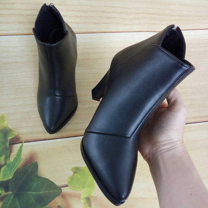 Giày boot nữ cổ thấp đế vuông 7cm màu đen hàng hiệu rosata ro137