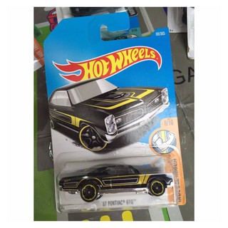 Hotwheels căn bản C4982 - 2017
