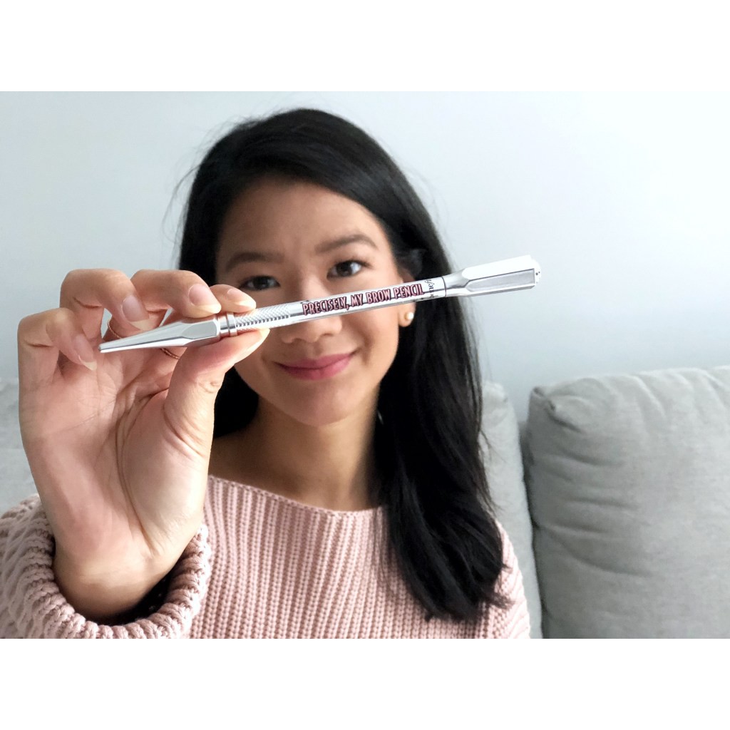 (LUÔN HỎI KHO TRƯỚC KHI ĐẶT) CHÌ KẺ MÀY ĐẦU MẢNH BENEFIT PRECISELY MY BROW -màu 05 nâu đen ấm | BigBuy360 - bigbuy360.vn