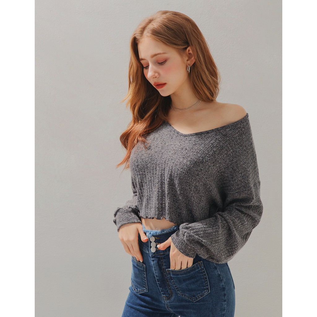 [Mã FAMALLT5 giảm 15% đơn 150k] Áo len croptop cổ tim tay bo nữ Air Space 2040121083