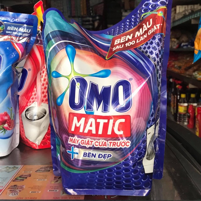 Nước giặt Omo Matic cửa trước 2.7kg