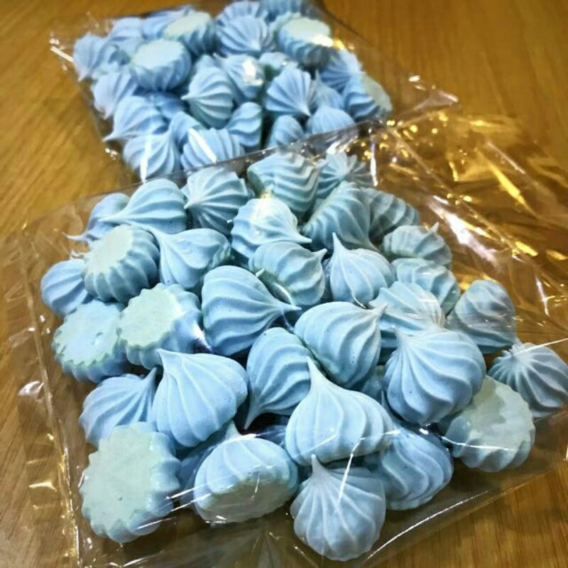 Kẹo meringue nụ hôn