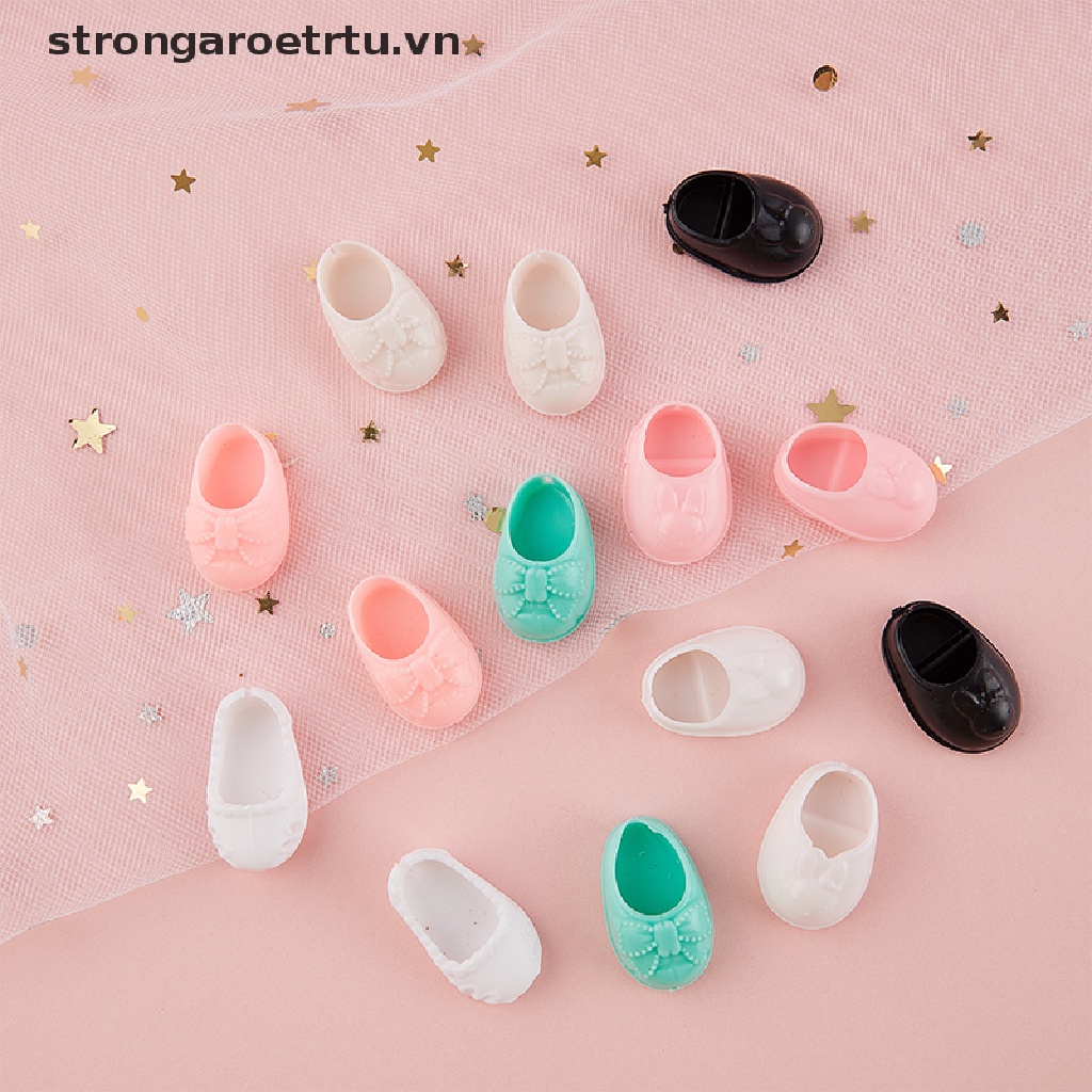 Set 4 Đôi Giày Nhựa PVC Đính Nơ Dễ Thương Cho Búp Bê 12cm