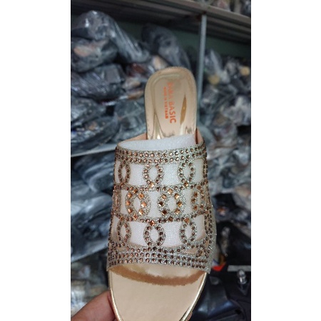 Dép guốc số lớn quai đính đá gót 3 va 5p size 35-43