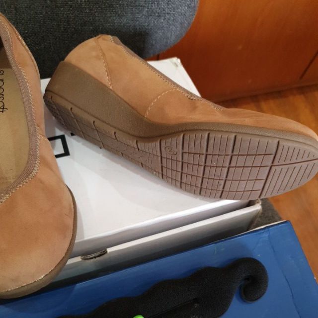 GIẦY Hiệu SUPERSOFT size 6c