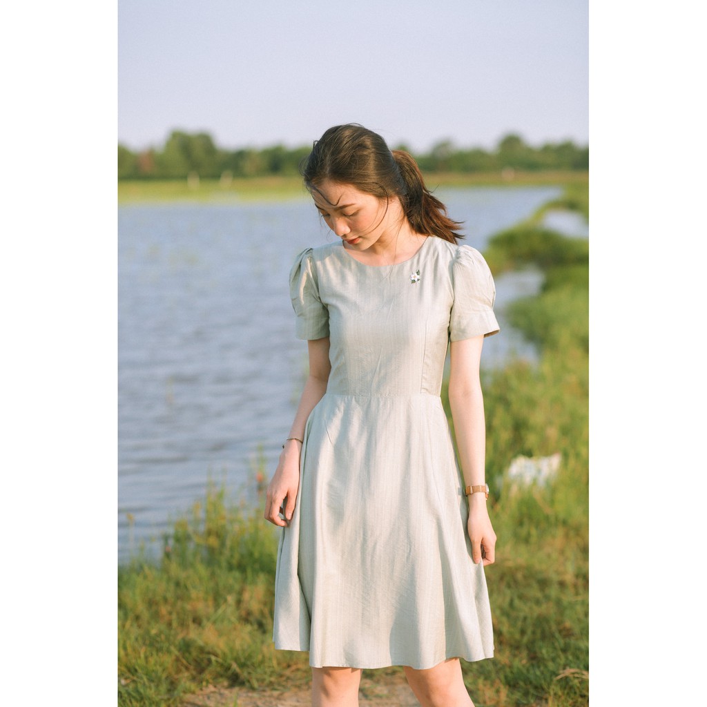 Đầm xòe cổ tròn tơ xước thêu hoa D210536 (xanh mint, hồng) | BigBuy360 - bigbuy360.vn