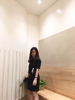 Váy thiết kế