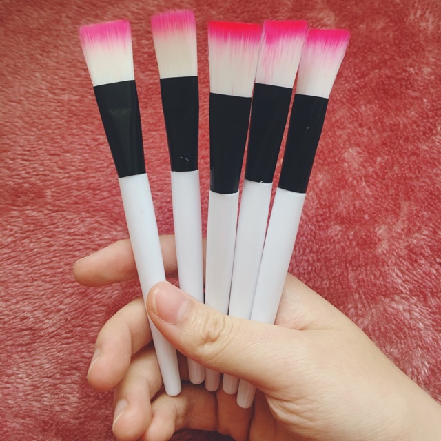 [Mã ICB1219 giảm 25% đơn 50K] Cọ quét mặt nạ 1 cái