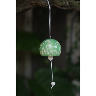 Chuông gió tròn hoạ tiết khắc tay chính gốc Bát Tràng