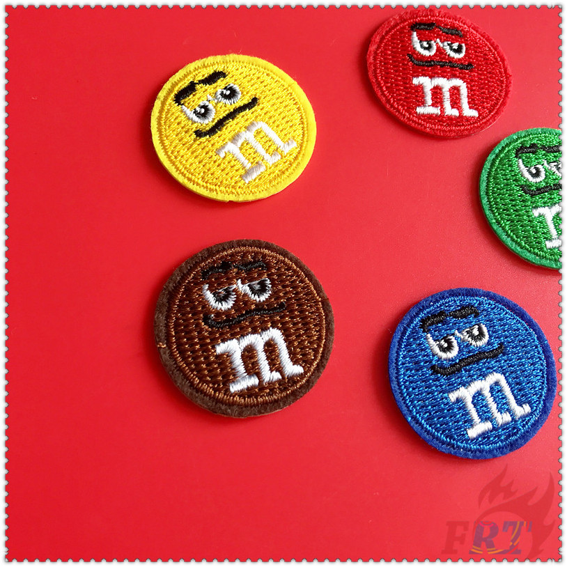 ✿ Thương Hiệu Thời Trang: Miếng Vá Sắt M &amp; M ✿ 1 Sticker Ủi Thêu Hình Huy Hiệu