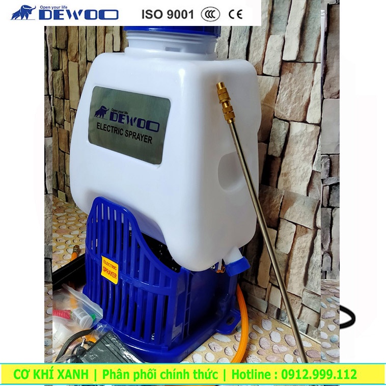 Bình phun thuốc sâu bằng điện 2 củ bơm, bình bơm Dewoo 20M