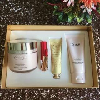 Set Kem OHUI Hồng tháng 12 Miracle Moisture dưỡng ẩm 100ml