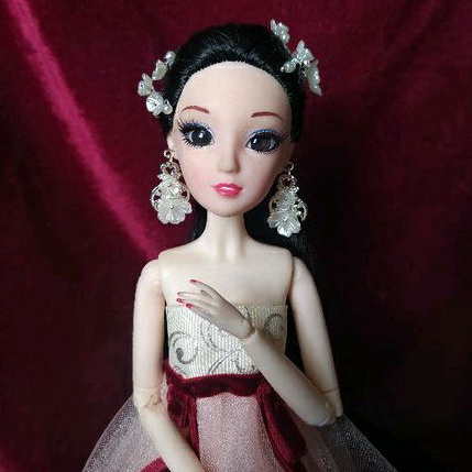 Bông tai búp bê  p16