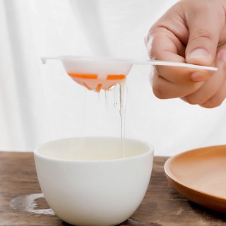 Dụng cụ tách lòng đỏ trứng gà, trứng vịt bằng lúa mạch.