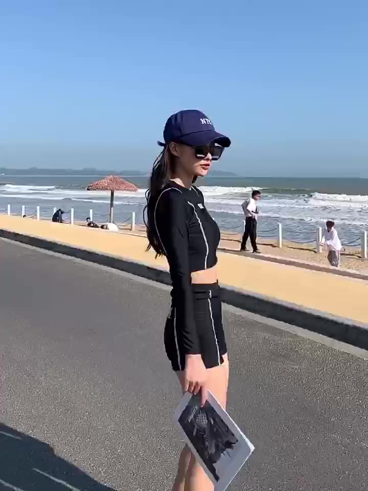 Bộ Đồ Bơi Nữ Dài Tay Đùi LUHAZO, Bikini Đi Biển Kín Đáo Chống Nắng, Chất Đẹp 2101 2201 | BigBuy360 - bigbuy360.vn