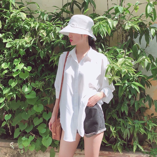 Áo sơ mi trắng tay dài