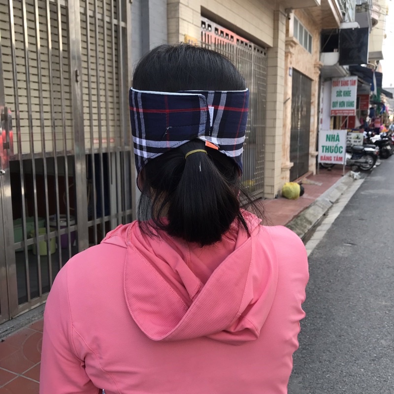KHẨU TRANG VẢI KIỂU NINJA 2 LỚP CHE KÍN VÙNG MẶT VÀ TRÁN CÓ LỚP LÓT CÁC LỖ NHỎ THOÁNG KHÍ