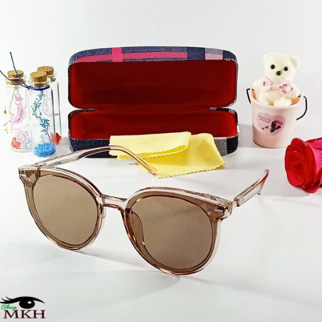 Mắt kính thời trang trẻ trung, năng động_chong tia UV 400 và tia cực tím | BigBuy360 - bigbuy360.vn