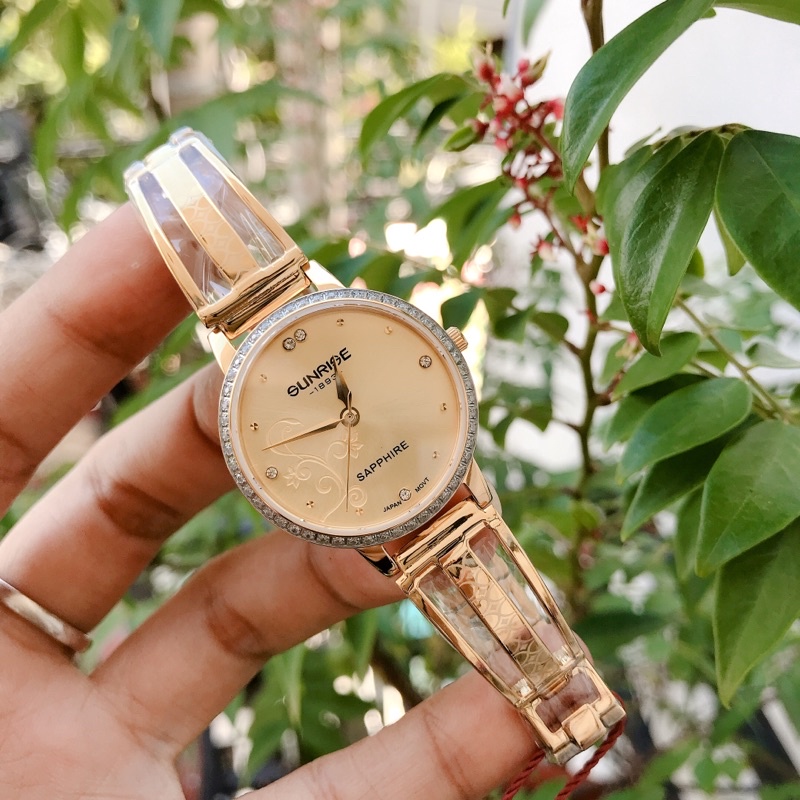 Đồng hồ nữ SUNRISE 9950AA  Kính Sapphire chống xước và chống nước tuyệt đối