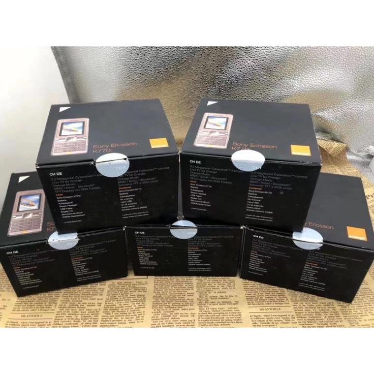 NGUYÊN ZIN, chính hãng điện thoại cổ sony ericsson k770i