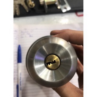 Khóa cửa phòng - ỗ khóa cửa wc