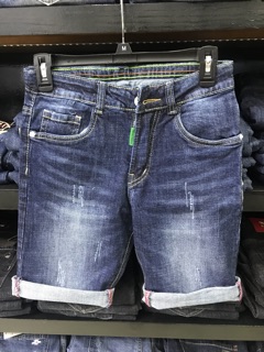Short jean rách